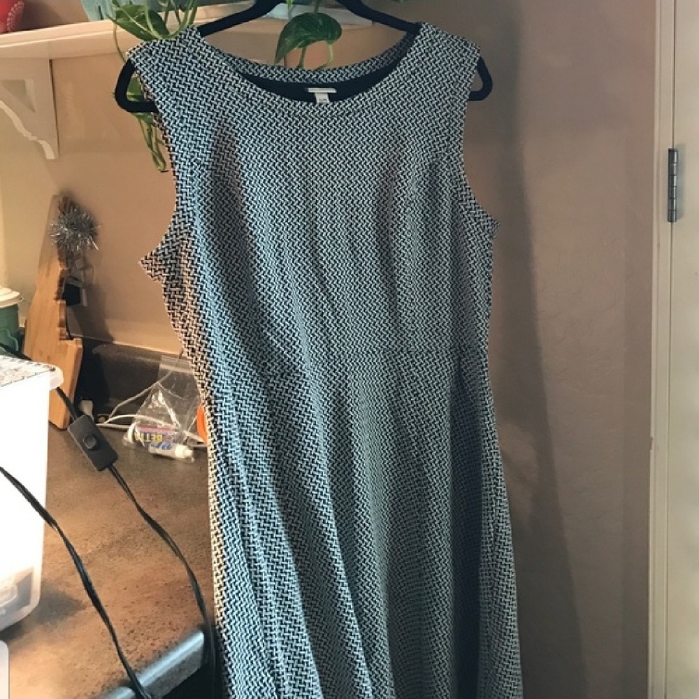 💃MERONA STITCHED DRESS SIZE L
